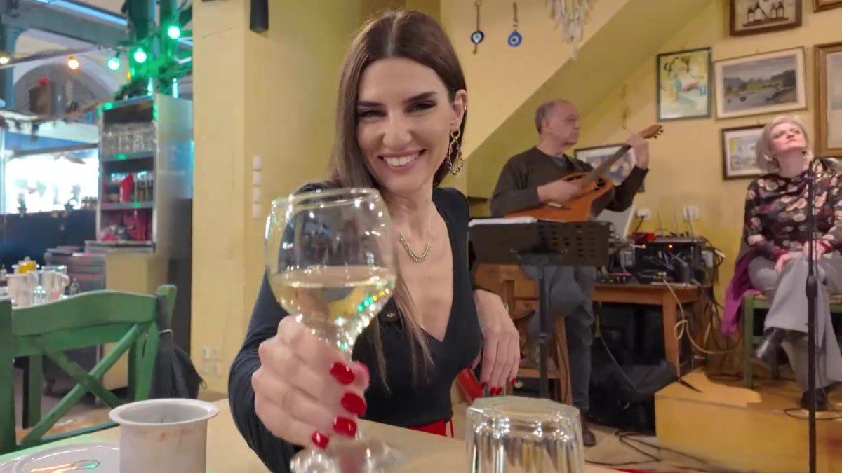 Happy Hours: Ανακαλύψτε τι σας περιμένει αυτό το Σάββατο 9/5 – Δείτε το trailer τώρα