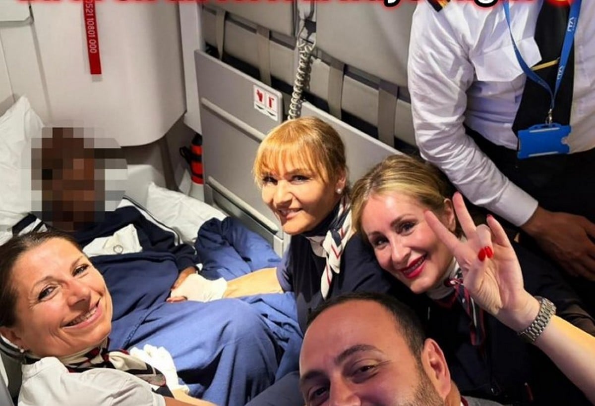 Ιταλία: Γέννηση εν πτήσει από Ντακάρ προς Ρώμη