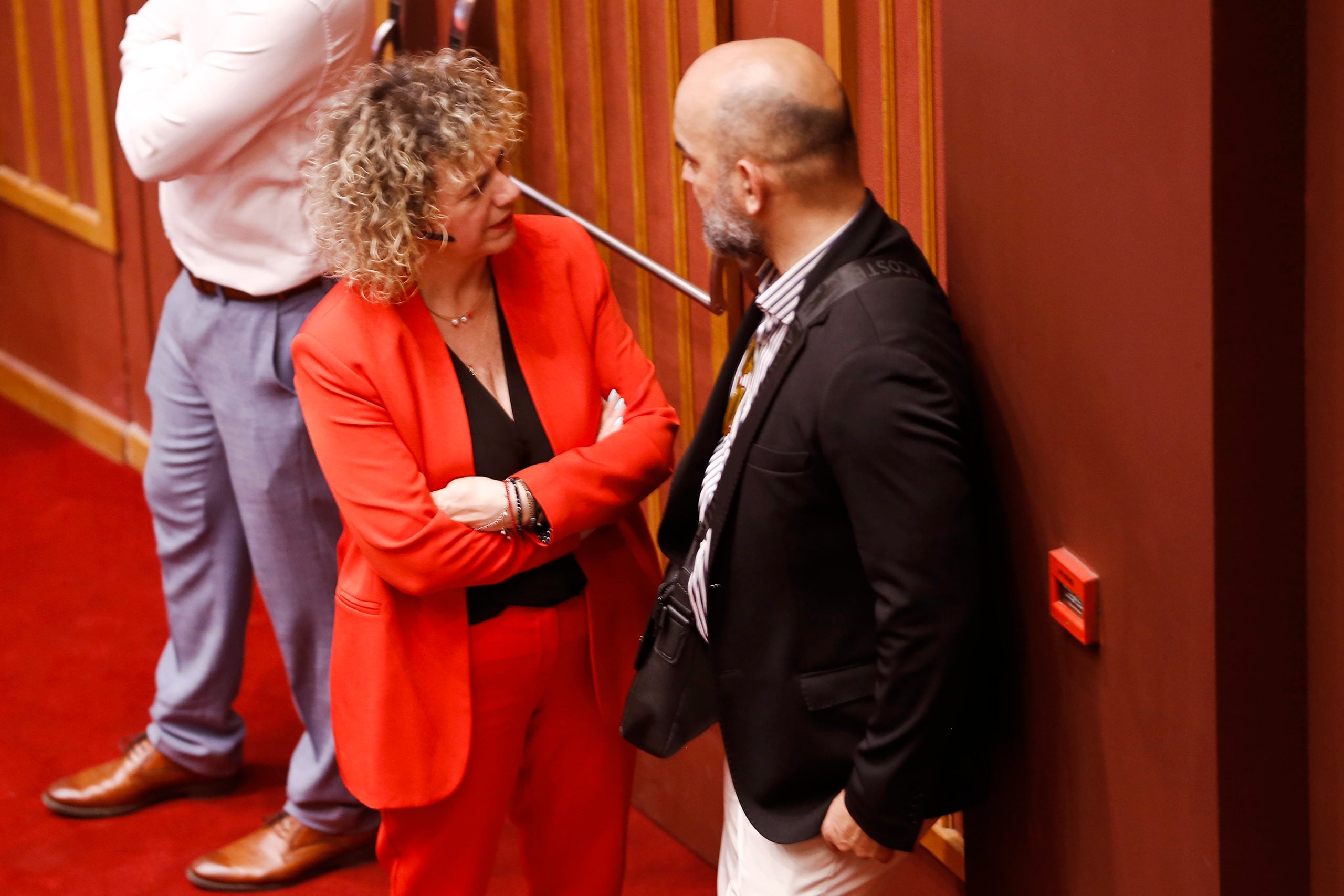 «Ελπίδα για τη Δημοκρατία» το κόμμα της Μαρία Καρυστιανού – Το μαύρο τριαντάφυλλο, η έκπληξη με την Μουτσάτσου και οι παρουσίες στο «Ολύμπιον»