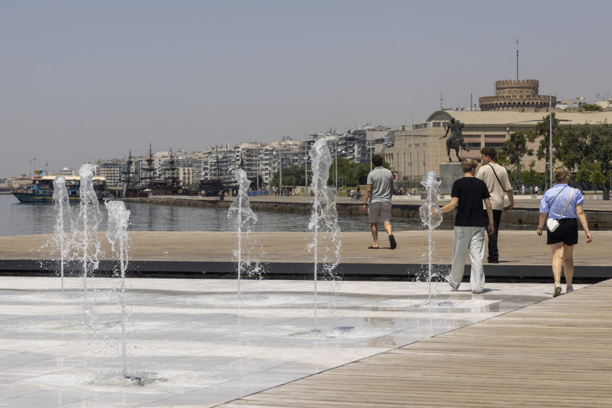 Καιρός – Καλλιάνος: Έως την Τρίτη η άφιξη της αφρικανικής σκόνης – Οι περιοχές με θερμοκρασίες άνω των 31 βαθμών Κελσίου