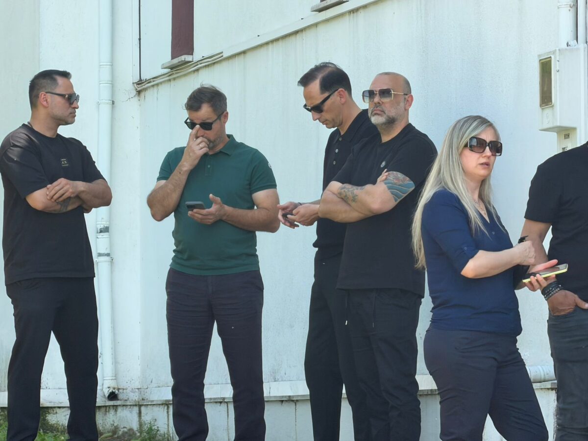 Αποχαιρετισμός Παρασκευά Άντζα: Βαθύ πένθος και θλίψη στη Δράμα – «Πάντα νοιαζόταν για τους άλλους, ακόμα και στην κατάστασή του» 5 Κηδεία Παρασκευά Άντζα