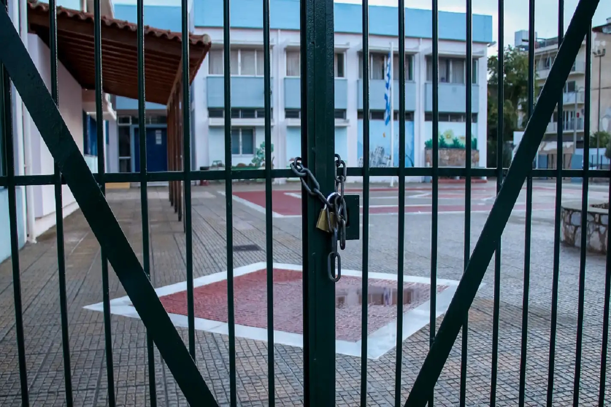 Κερατσίνι: Αναφορές για ελλείψεις πυρασφάλειας σε σχολεία και δημόσια κτίρια