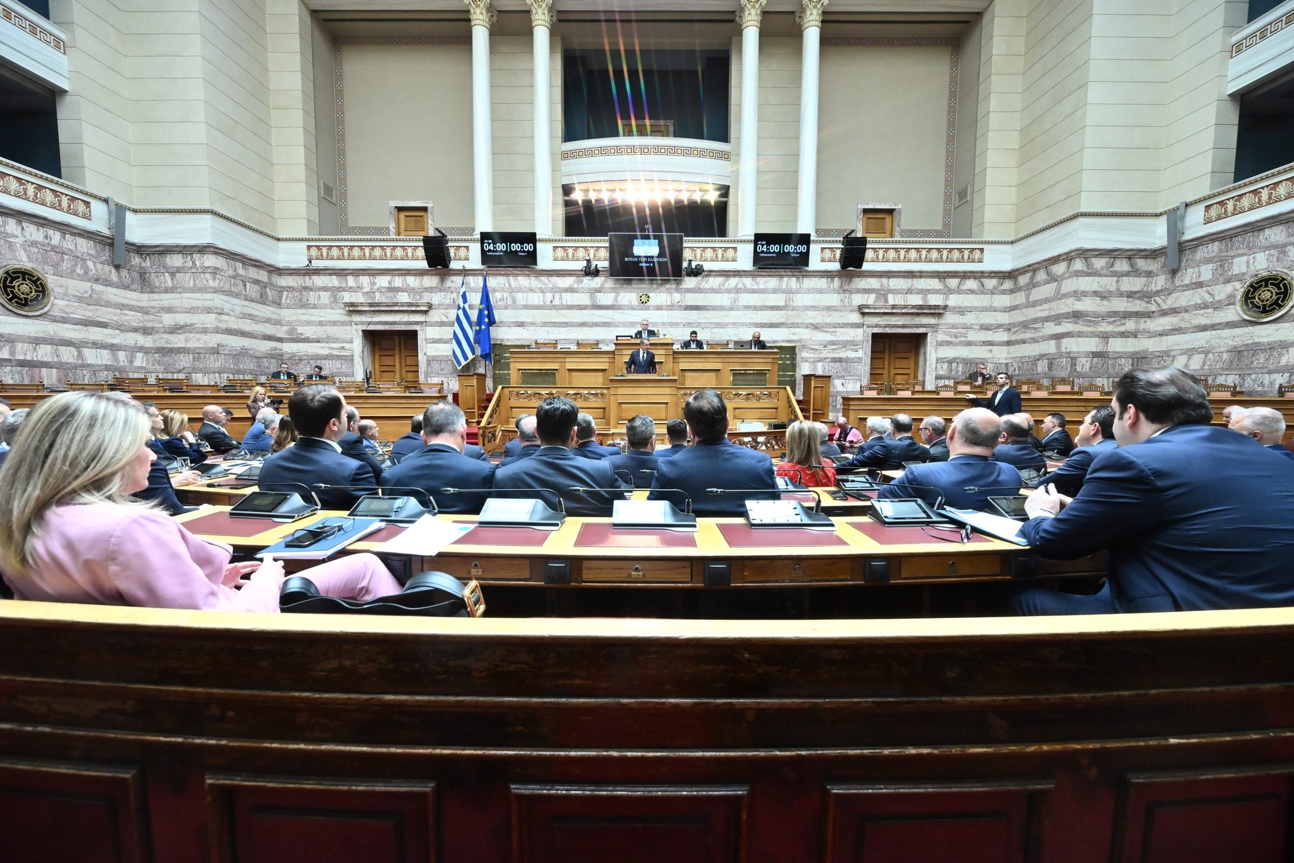 Σύσκεψη ΚΟ της ΝΔ: Υποστήριξη στο επιτελικό κράτος από τους βουλευτές – Τα «καρφιά» και οι αιχμές που άφησαν πίσω τους