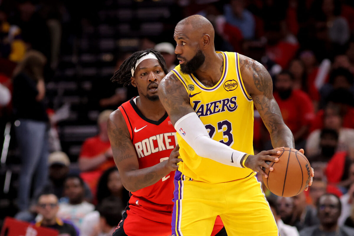 Αποτελέσματα NBA: Ο εκπληκτικός Λεμπρόν Τζέιμς οδήγησε τους Λέικερς στα ημιτελικά των πλέι οφ της Δύσης