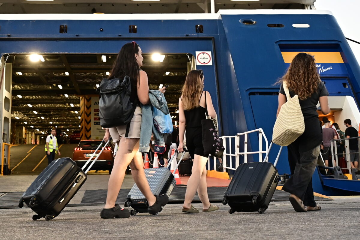 Τριήμερο Αγίου Πνεύματος: Άρχισε η αναχώρηση των εκδρομέων – Τα πλοία αναχωρούν με 90% πληρότητα