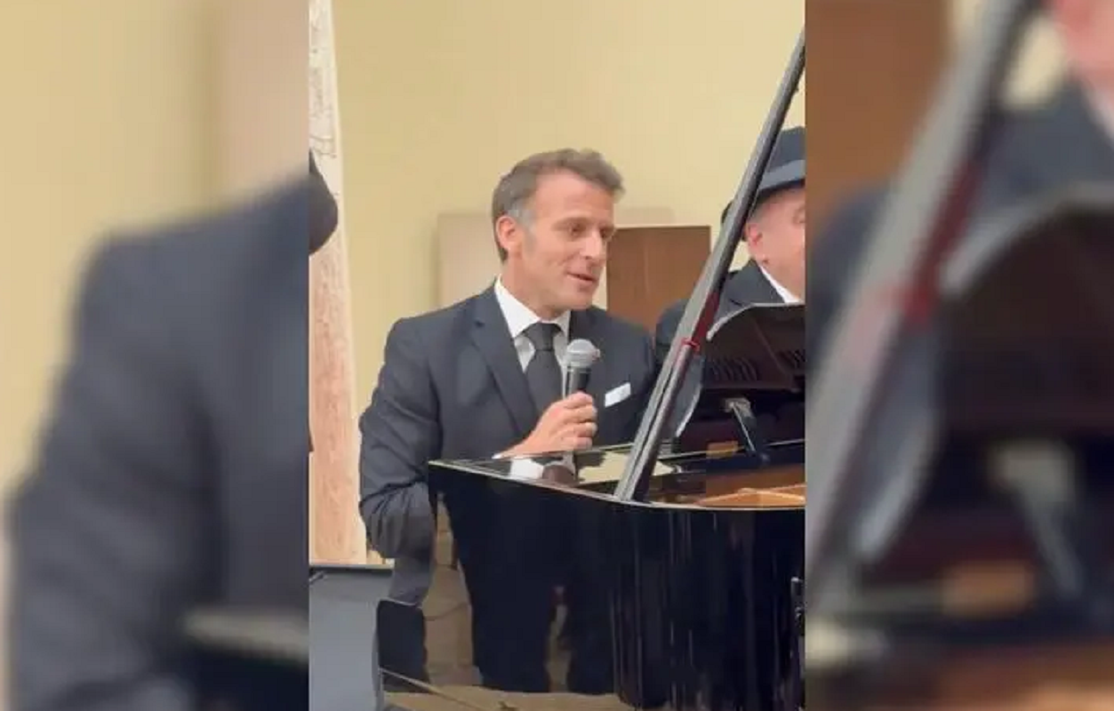 Εμανουέλ Μακρόν: Ερμήνευσε το La Bohème του Σαρλ Αζναβούρ στην Αρμενία – Δείτε το βίντεο