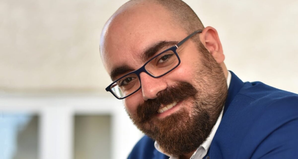 Απεβίωσε ο δημοσιογράφος Θωμάς Μαρκόπουλος στα 34 του χρόνια