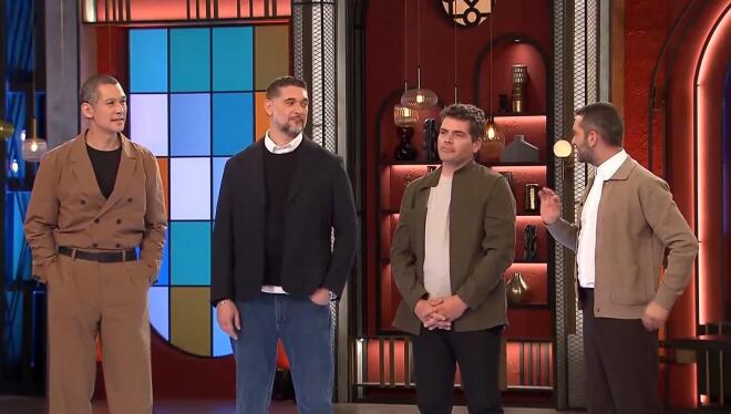 MasterChef: Ο Χρήστος Μπάρκας -«Κρατς» επέστρεψε – «Πού είσαι ρε Σούπερμαν; Κλαρκ Κεντ!» – ΒΙΝΤΕΟ