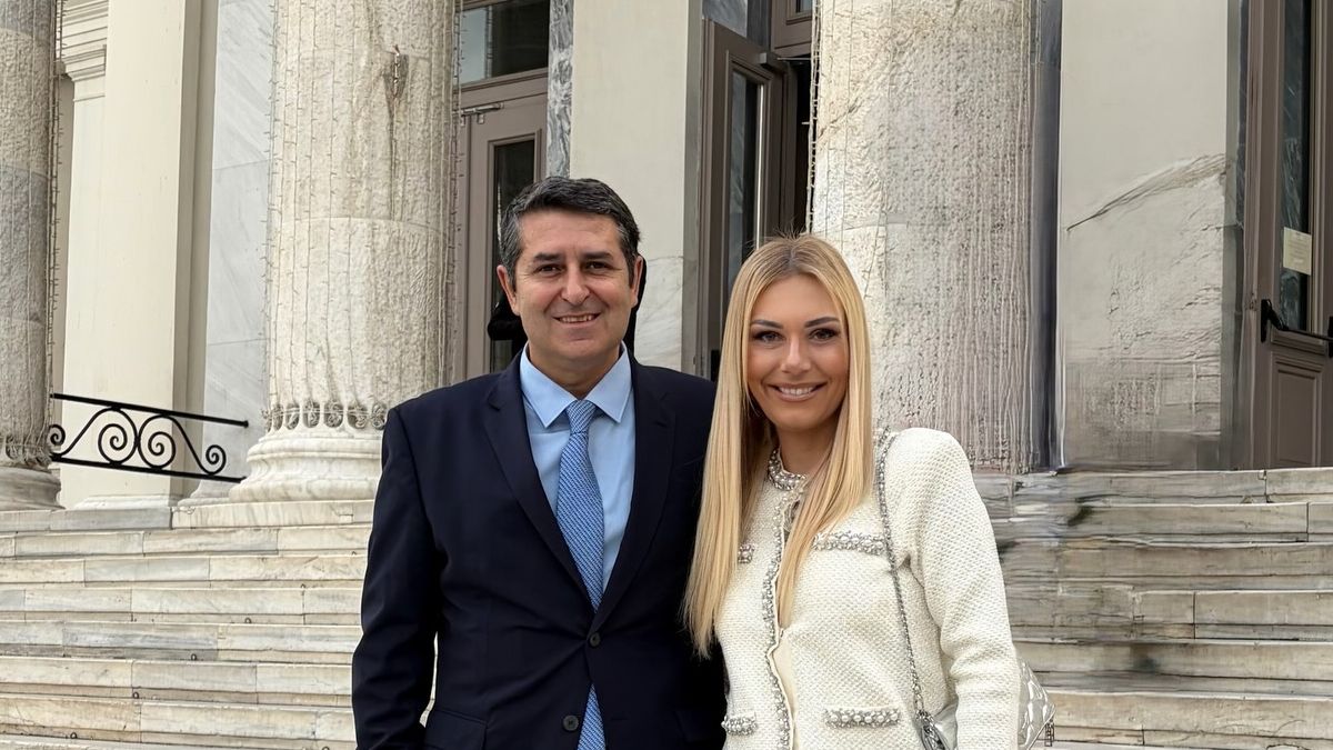 Τίνα Μεσσαροπούλου: Τι δεν ανέφερε στο μήνυμά της από τον Ευαγγελισμό για τον Γιώργο Μυλωνάκη 6 Μυλωνάκης - Μεσσαροπούλου