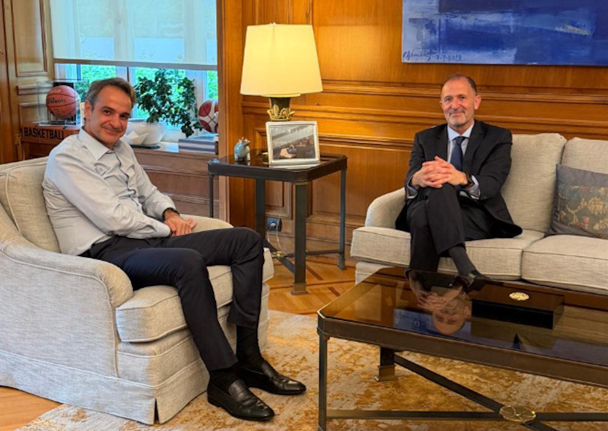 Συνάντηση Μητσοτάκη με τον CEO της Euroleague: «Να προβάλλουμε τη φιλοξενία, τη ζωντάνια και την ενέργεια της Αθήνας»