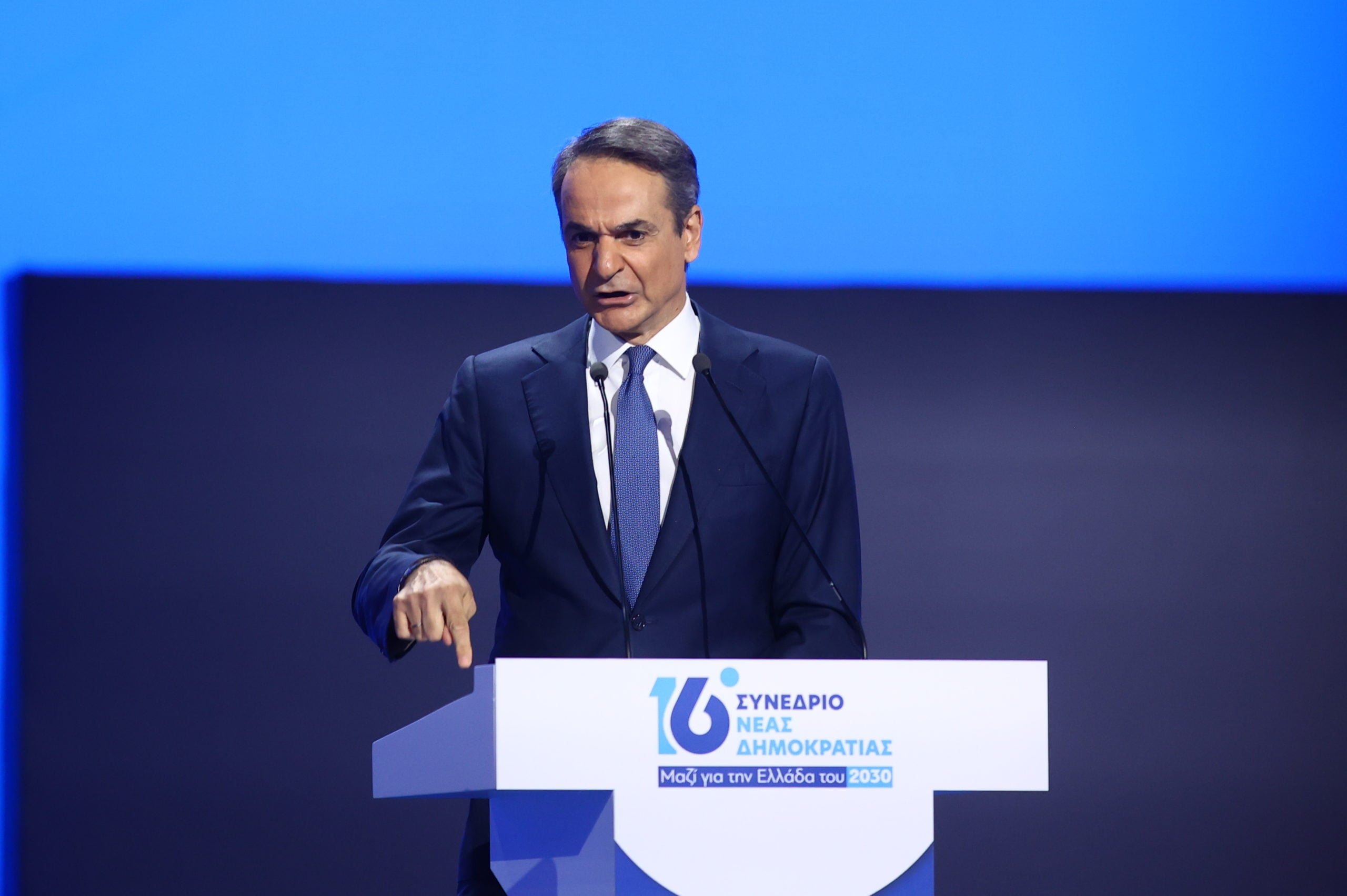 Πυρά Μητσοτάκη σε Ανδρουλάκη και Τσίπρα: «Αν το τριψήφιο τηλέφωνο χτυπήσει στις 3 το πρωί ποιος θα το σηκώσει;»