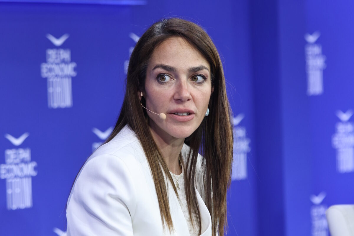 Η Δόμνα Μιχαηλίδου για τη Γιορτή της Μητέρας: Μαμά είναι τα μαλλιά που έπεσαν, η κούραση, τα πρώτα βήματα
