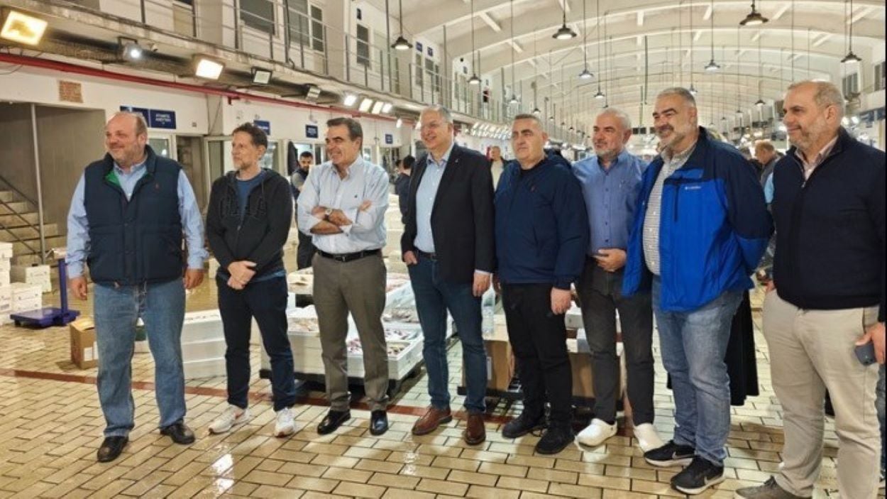 Home 58 Ο Μαργαρίτης Σχοινάς στην Ιχθυόσκαλα Κερατσινίου – Νέο πρόγραμμα 16 εκατ. ευρώ για την αλιεία