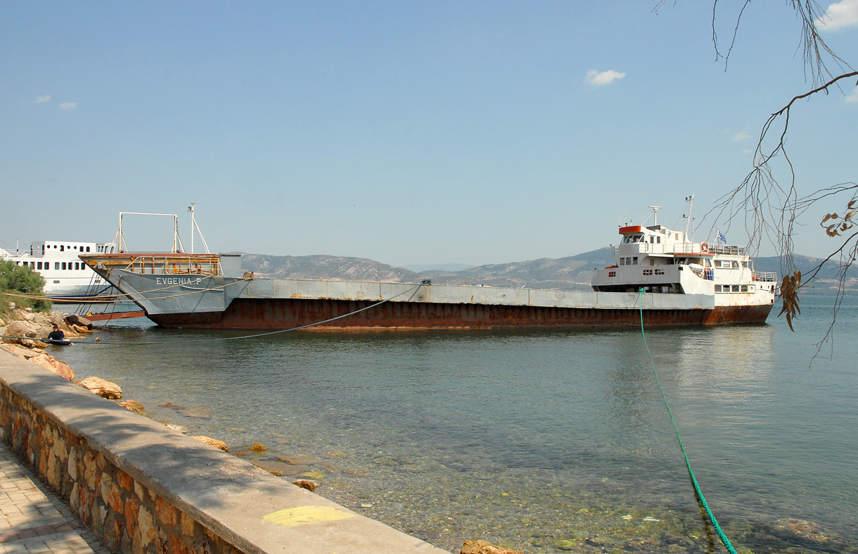 Το εμβληματικό φέρι μποτ που εγκαινίασε τη διαδρομή Ρίο-Αντίρριο: Η ιστορία του (φωτο)
