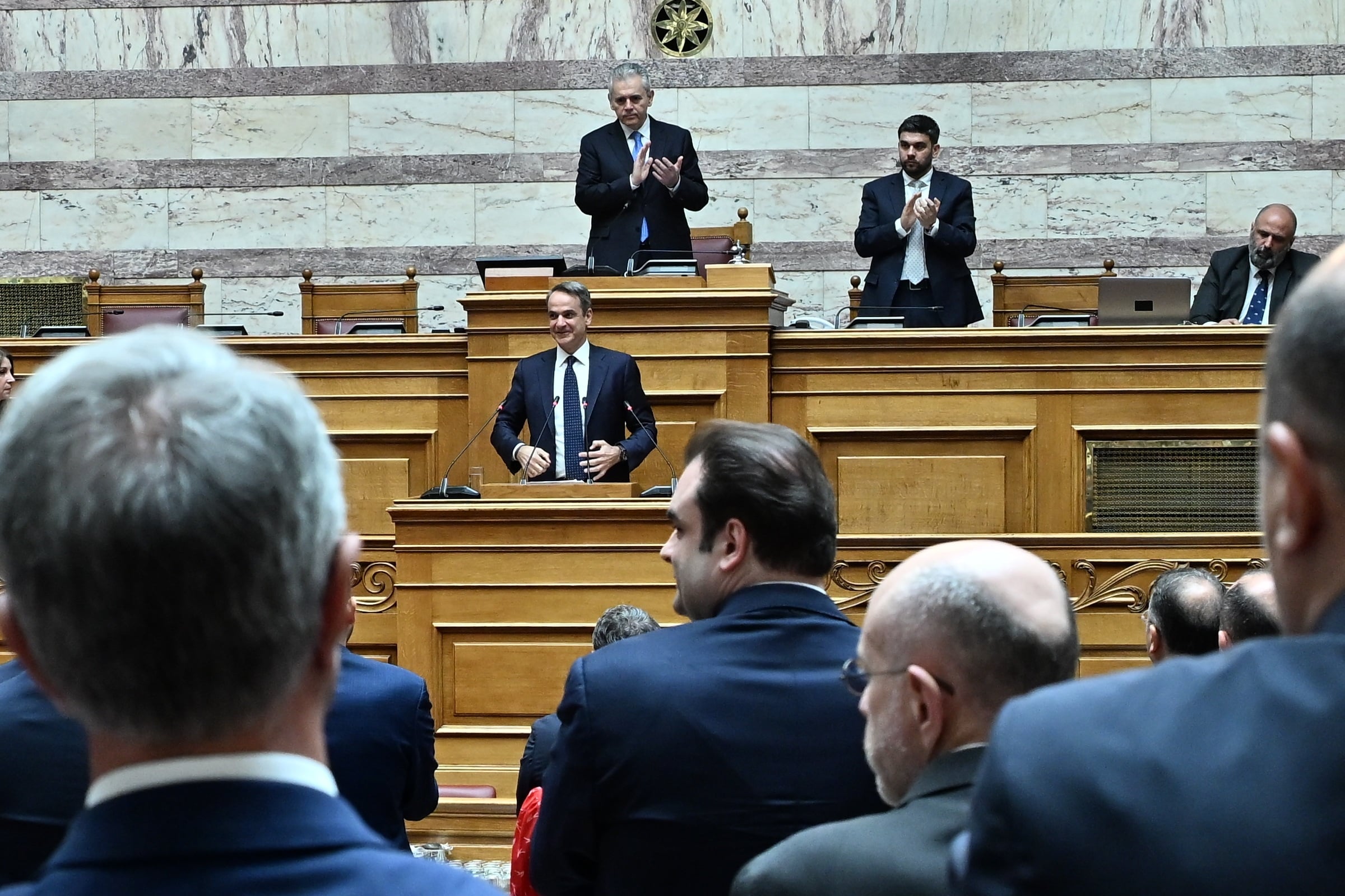 Νέα Δημοκρατία: Μήνυμα συνοχής και ανοιχτότητας από Μητσοτάκη στη συνεδρίαση της ΚΟ – Οι αιχμές και τα «πηγαδάκια»