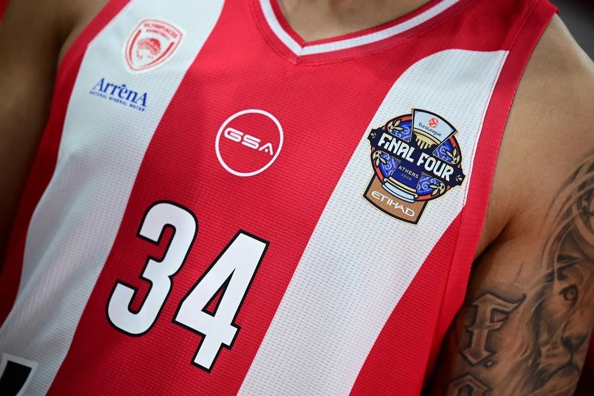 Ολυμπιακός: Τοποθετήθηκε το σήμα του Final Four στη φανέλα