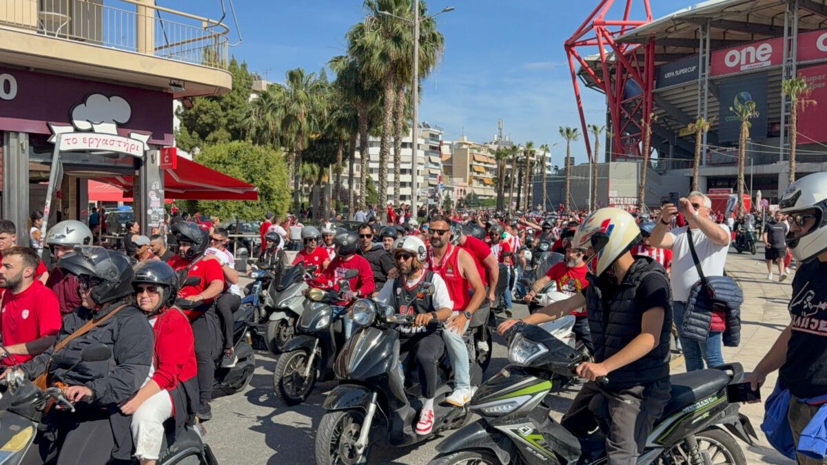 Ολυμπιακός – Ρεάλ Μαδρίτης: Εντυπωσιακή αυτοκινητοπομπή των ερυθρόλευκων φιλάθλων για τον τελικό της Euroleague