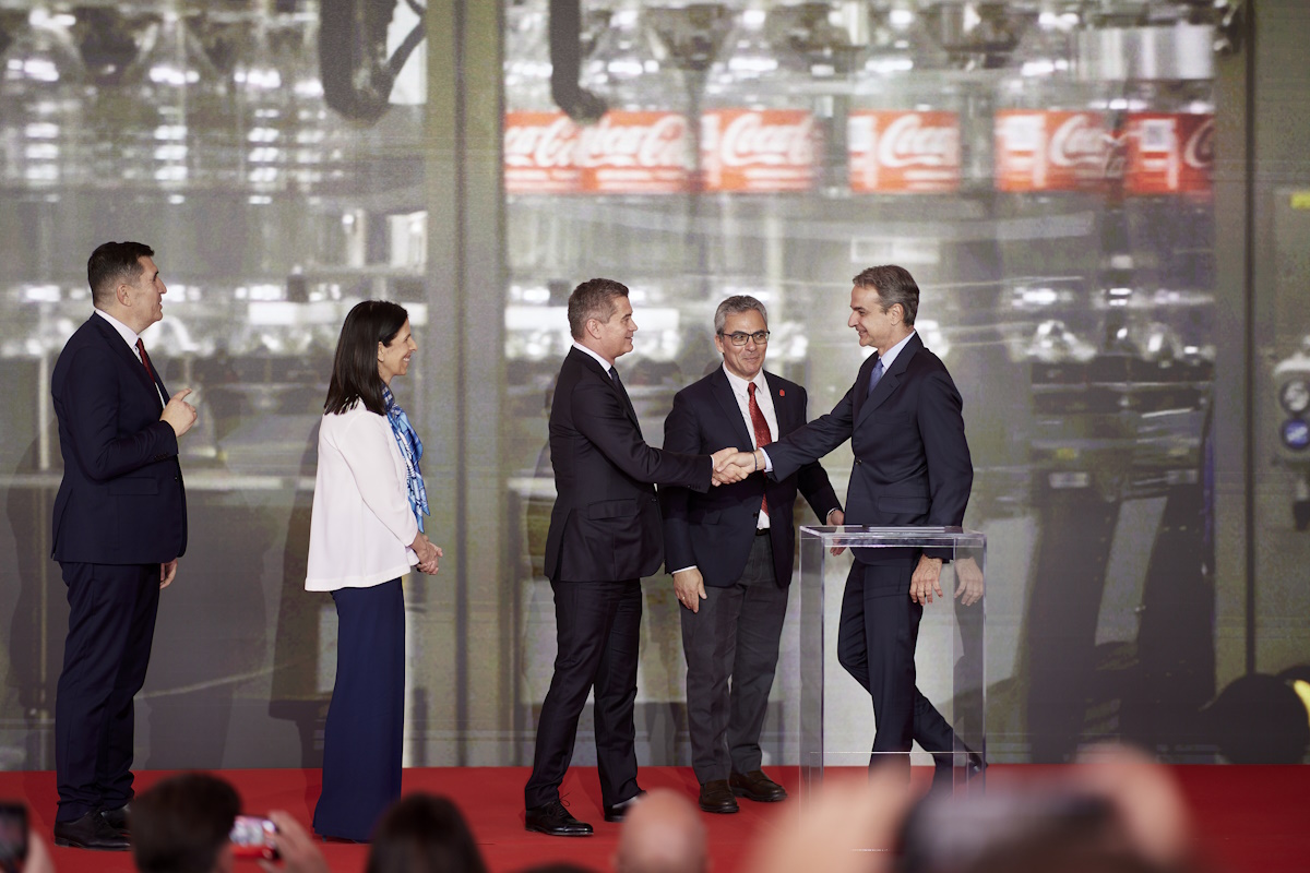 Coca‑Cola Τρία Έψιλον: Επένδυση 20 εκατ. ευρώ σε παραγωγή PET και 31 εκατ. σε logistics – Στα 180 εκατ. ευρώ το πενταετές πλάνο