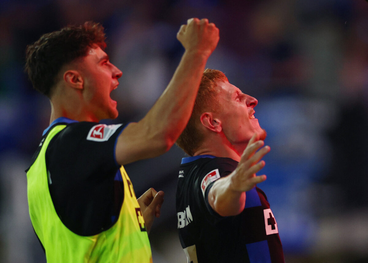 Πάντερμπορν – Βόλφσμπουργκ 2-1: Ηττήθηκε στην παράταση και υποβιβάστηκε στη Bundesliga 2 η ομάδα του Κουλιεράκη