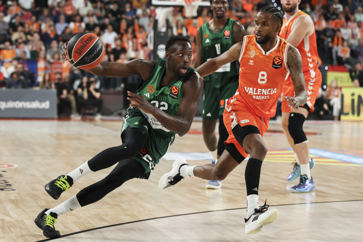 Βαλένθια – Παναθηναϊκός 105-107: Ο Χέιζ-Ντέιβις σφράγισε το 2-0 του τριφυλλιού στην παράταση