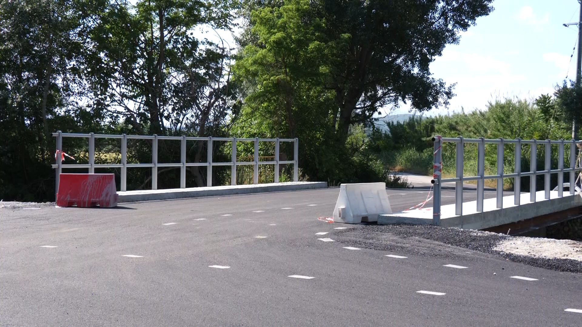 Παραδόθηκε το ένα από τα τρία γεφύρια. Αλλάζει το τοπίο στην Κωπαΐδα