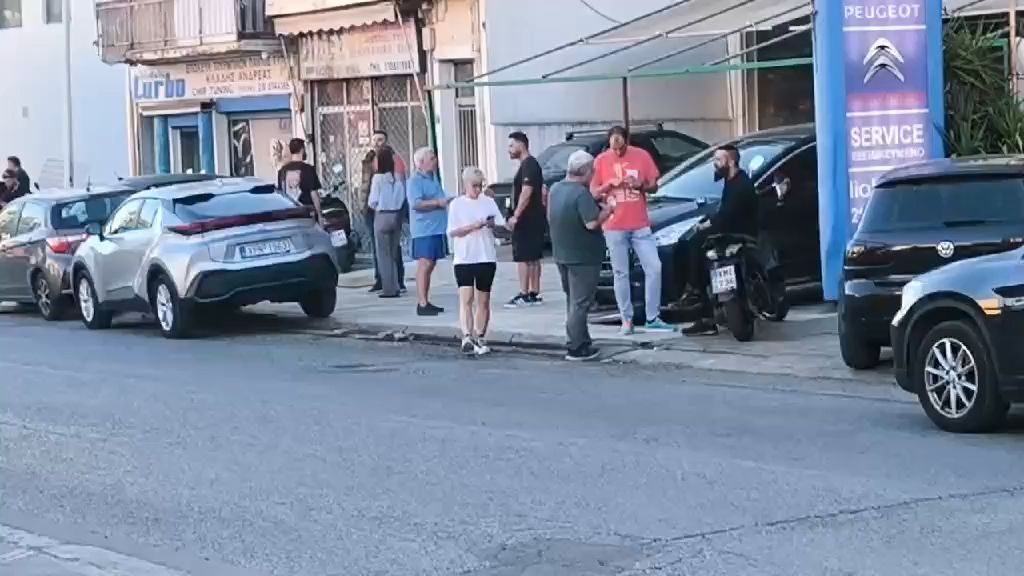 Πατησίων: Τρία άτομα πυροβόλησαν ιδιοκτήτη καταστήματος