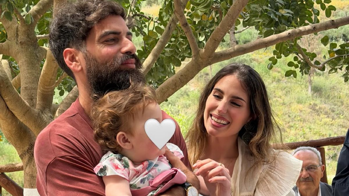 Παυλίνα Βουλγαράκη: Το εντυπωσιακό φωτογραφικό άλμπουμ από τη βάπτιση της κόρης της