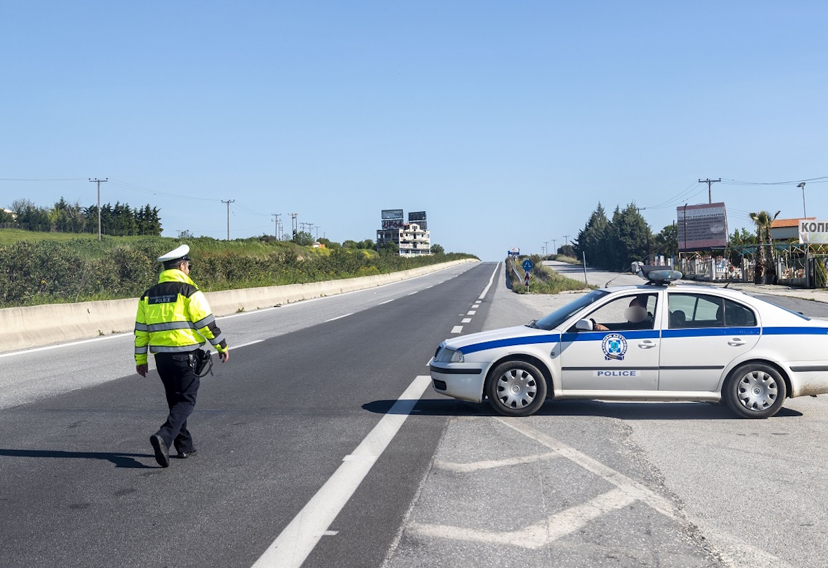 Οδηγός στην Κρήτη παραβίασε το αντίθετο ρεύμα προσπερνώντας 8 αυτοκίνητα – Το βίντεο που προκαλεί οργή
