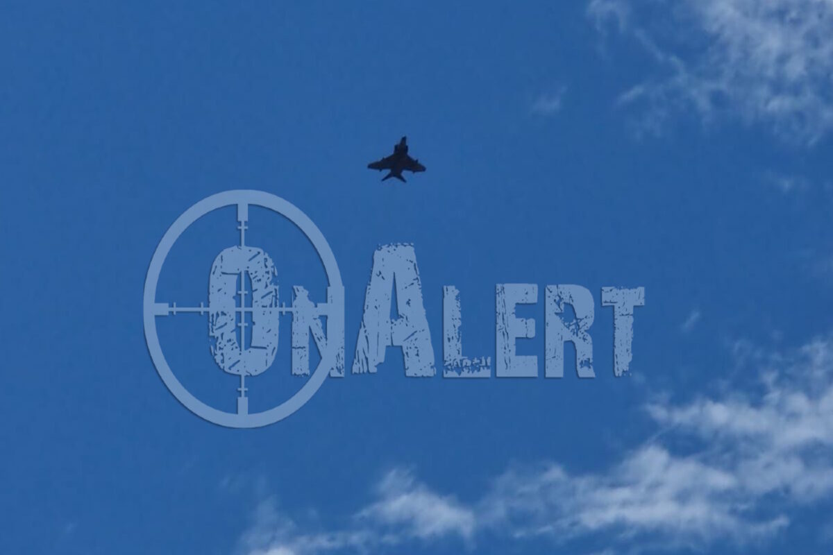 Ελληνικό μαχητικό αεροσκάφος τύπου F-4 Phantom πάνω από το Καστελόριζο