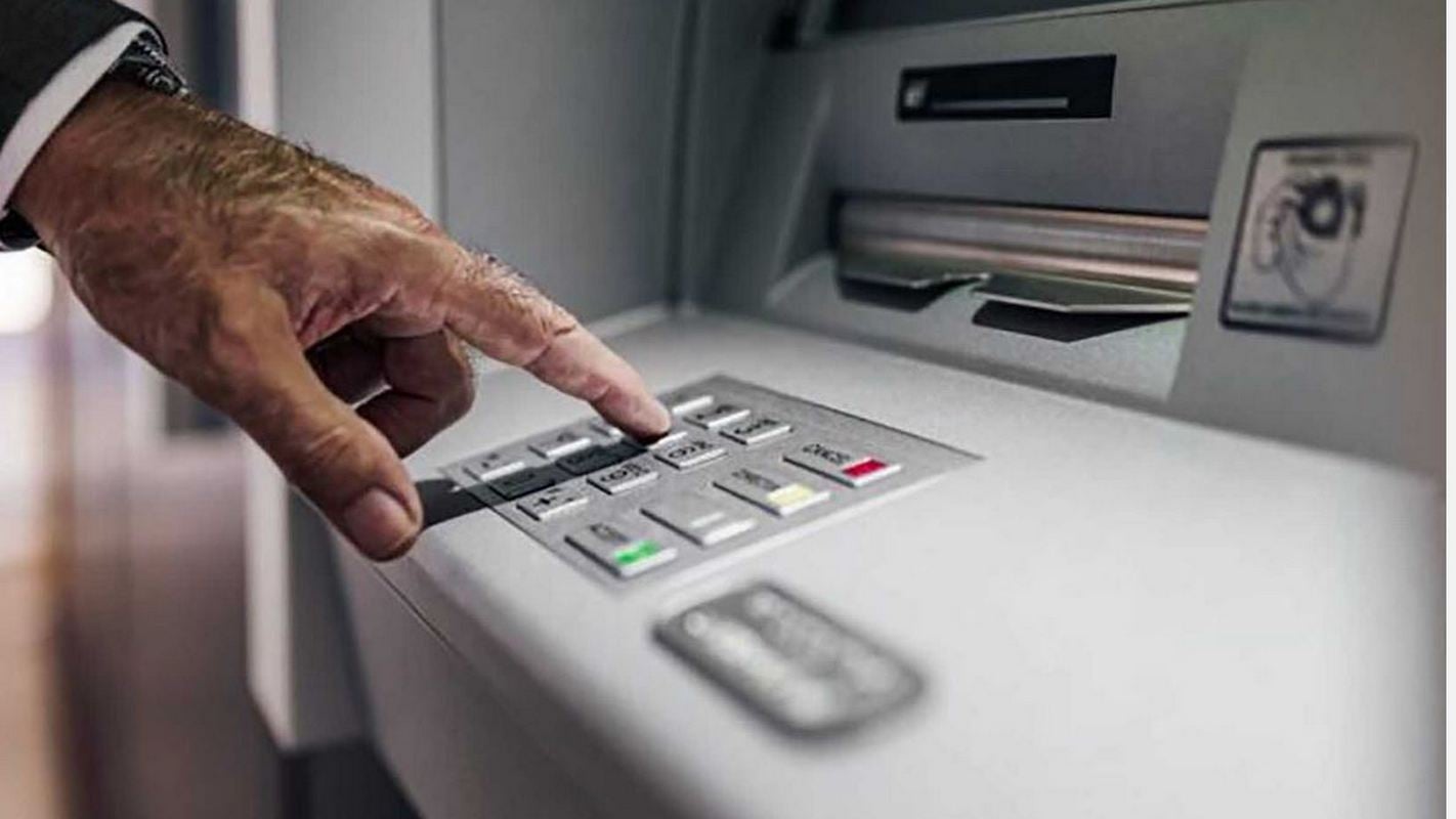 e-ΕΦΚΑ και ΔΥΠΑ: Όλες οι καταβολές από 4 έως 8 Μαΐου – Ποιοι θα λάβουν χρήματα στους λογαριασμούς τους