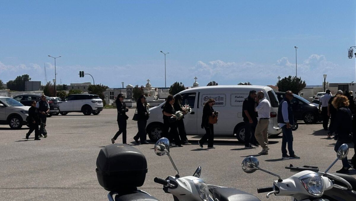 Κηδεία μητέρας και κόρης στη Ρόδο