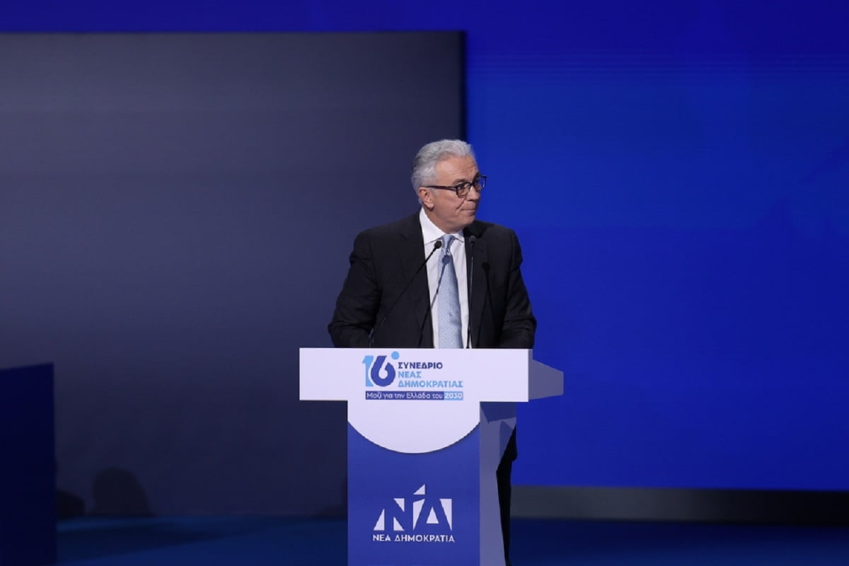 Ρουσόπουλος στο 16ο συνέδριο της ΝΔ: Ένα νήμα διατρέχει την πορεία μας, η ευθύνη προς τη χώρα