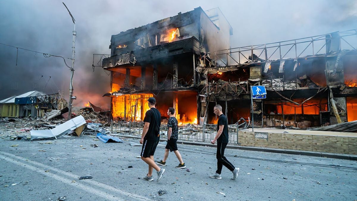 Εκτεταμένη πυραυλική επίθεση στο Μπέλγκοροντ – Καταστροφές σε ενεργειακές εγκαταστάσεις και διακοπές ρεύματος