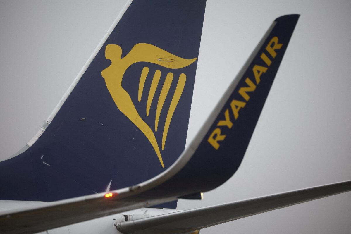 Πιέσεις στη Ryanair: Καύσιμα, μισθοί και συντηρήσεις αεροσκαφών απειλούν την εταιρεία χαμηλού κόστους
