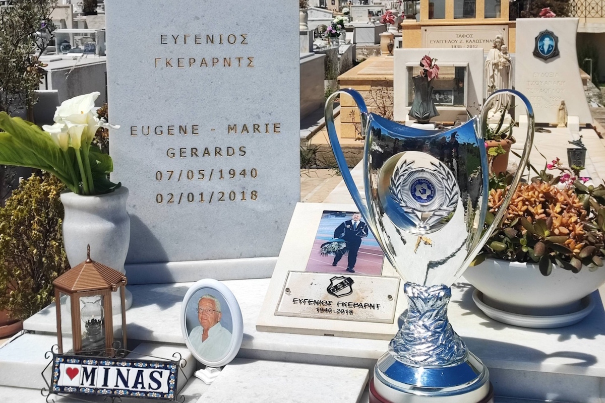 ΟΦΗ: Οι Κρητικοί μετέφεραν το Κύπελλο Ελλάδας Betsson στον τάφο του Ευγένιου Γκέραρντ