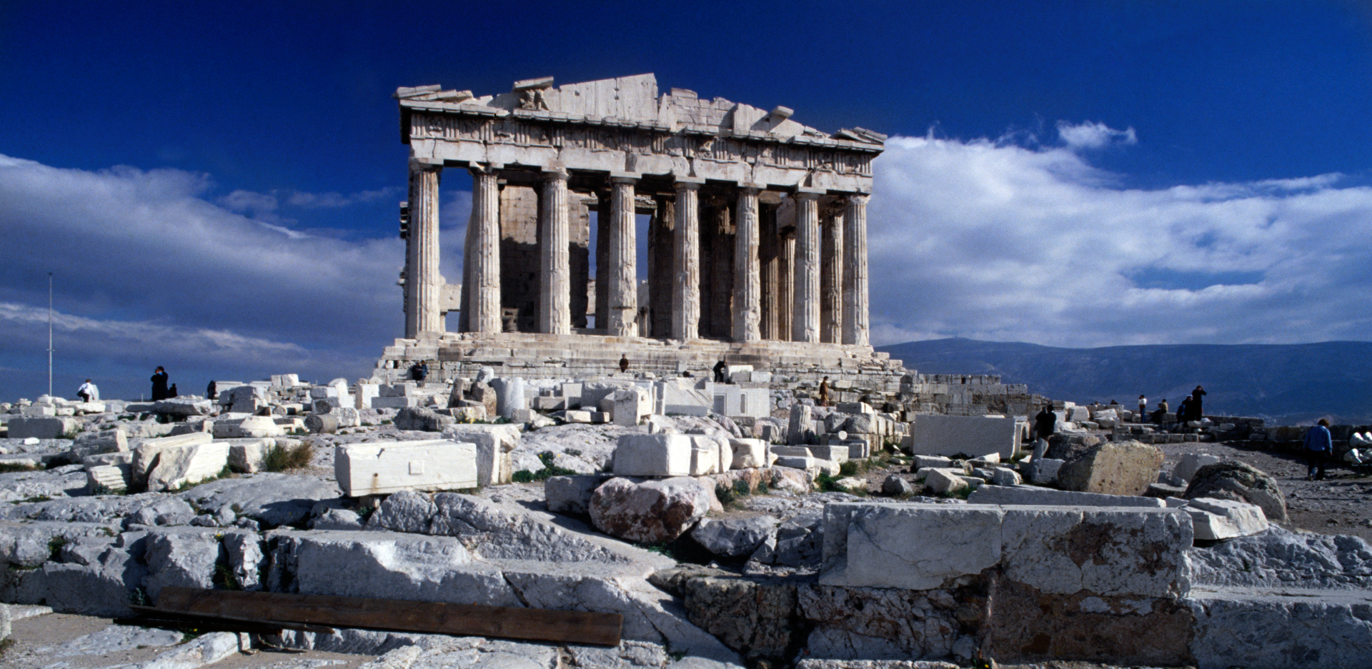 Αναρωτηθήκατε ποτέ; Σε πόσα ρίχτερ απειλείται η Ακρόπολη των Αθηνών;