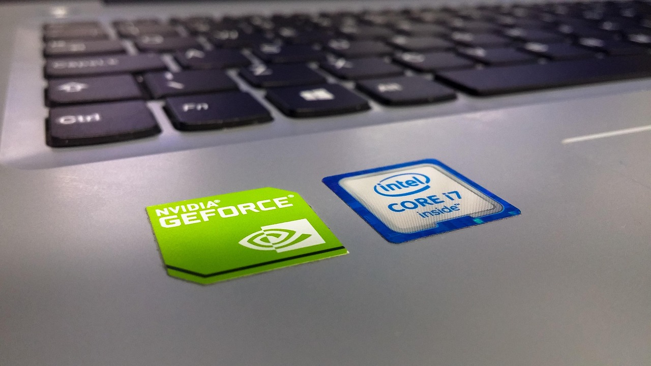 Το κόλπο που κάνει το παλιό laptop «πετάει» ξανά (δεν είναι format)