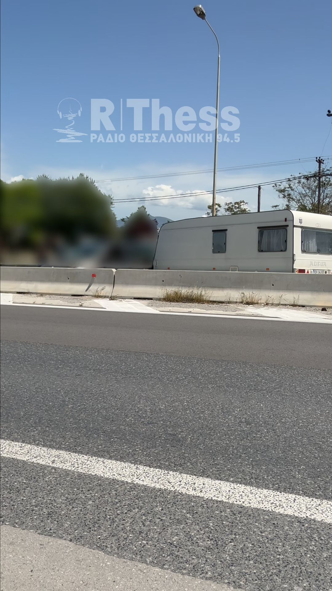 Τρόμος στη Μουδανιών Θεσσαλονίκης: Του έφυγε το τροχόσπιτο στην κατηφόρα