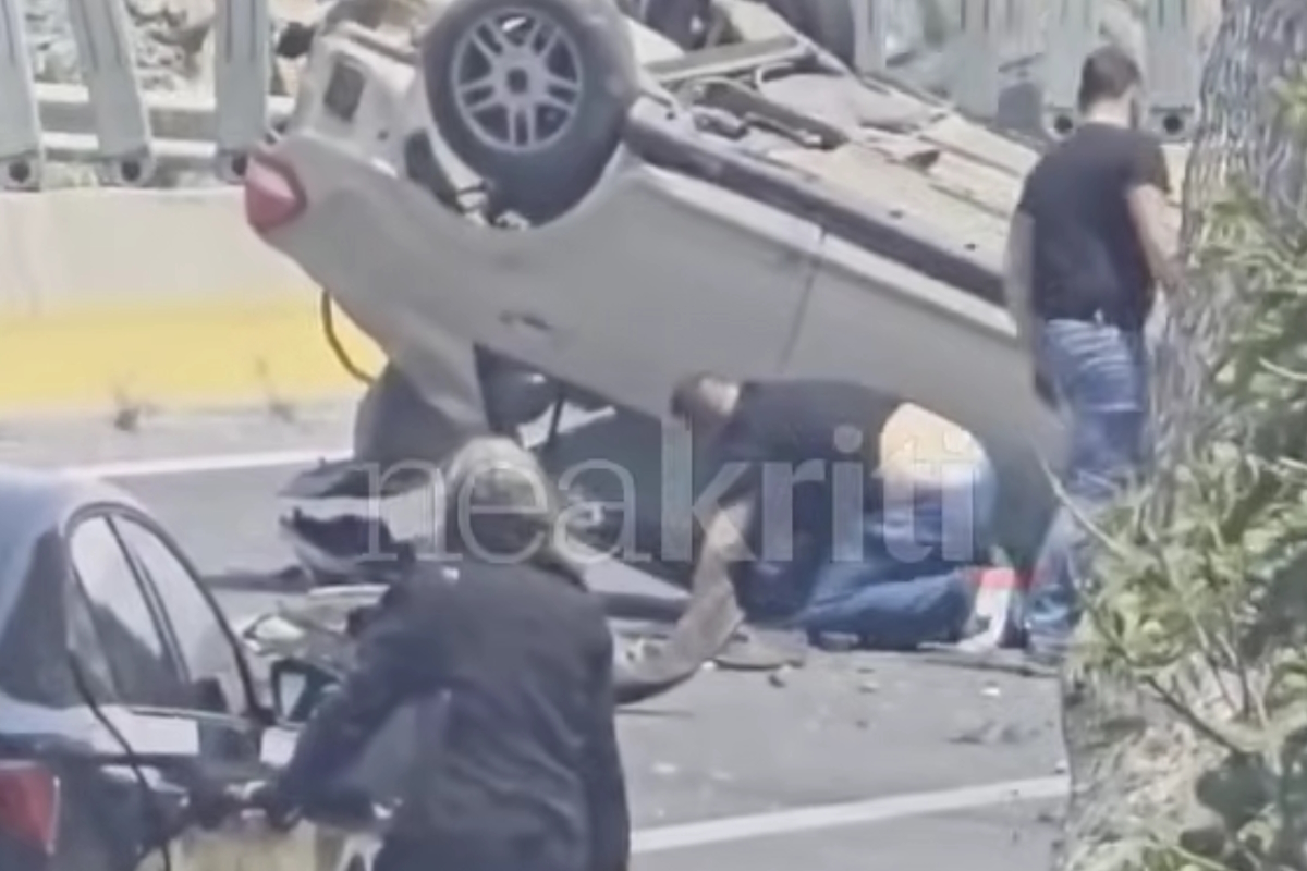 Ανατροπή αυτοκινήτου στον ΒΟΑΚ στο Ηράκλειο: Στο νοσοκομείο ο οδηγός