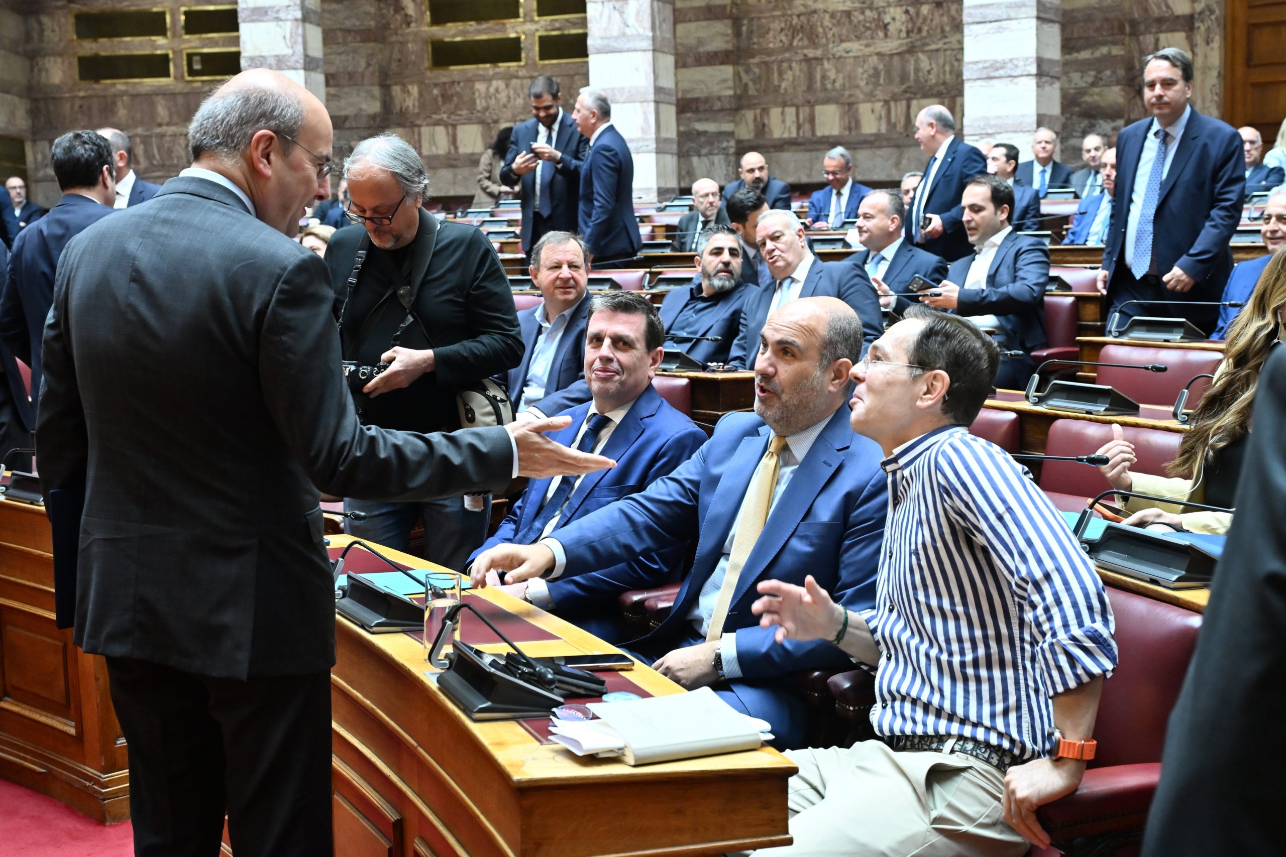 Βουλή, Νέα Δημοκρατία, Συνεδρίαση, ΚΟ