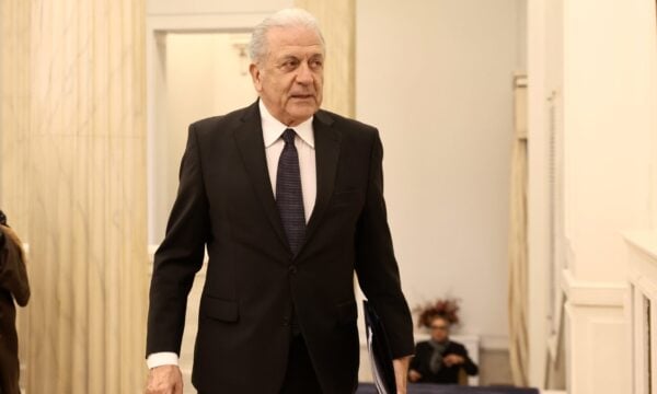 Qatar Gate: Η βελγική Δικαιοσύνη εξέδωσε ένταλμα σύλληψης για τον Αβραμόπουλο