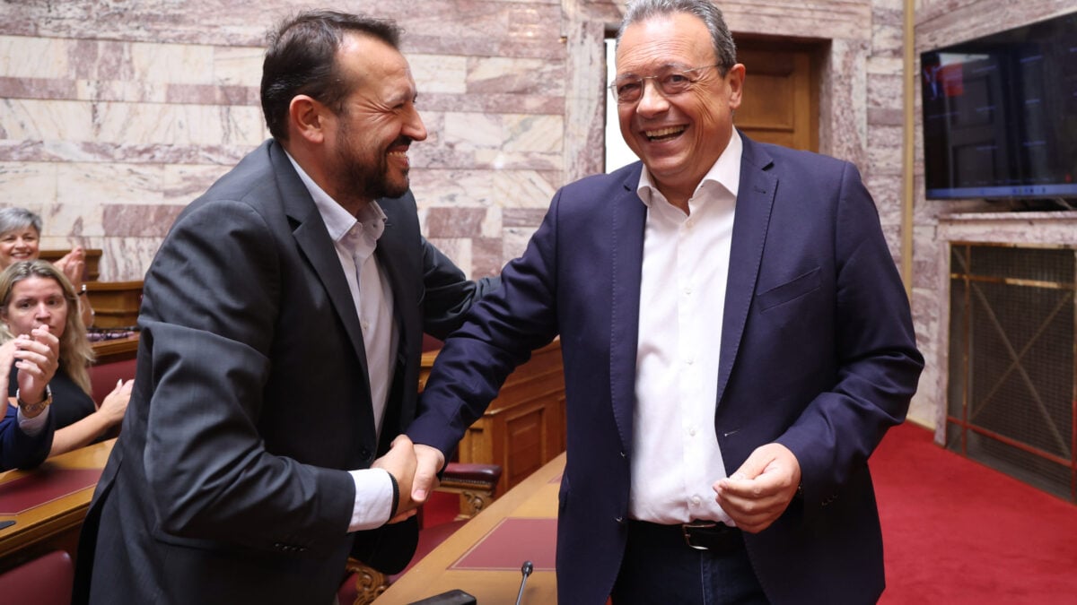 ΣΥΡΙΖΑ: Τα μηνύματα Φάμελλου, το παρασκήνιο των καρατομήσεων και η επόμενη ημέρα για το κόμμα 1 ΣΥΡΙΖΑ: Τα μηνύματα Φάμελλου, το παρασκήνιο των καρατομήσεων και η επόμενη ημέρα για το κόμμα