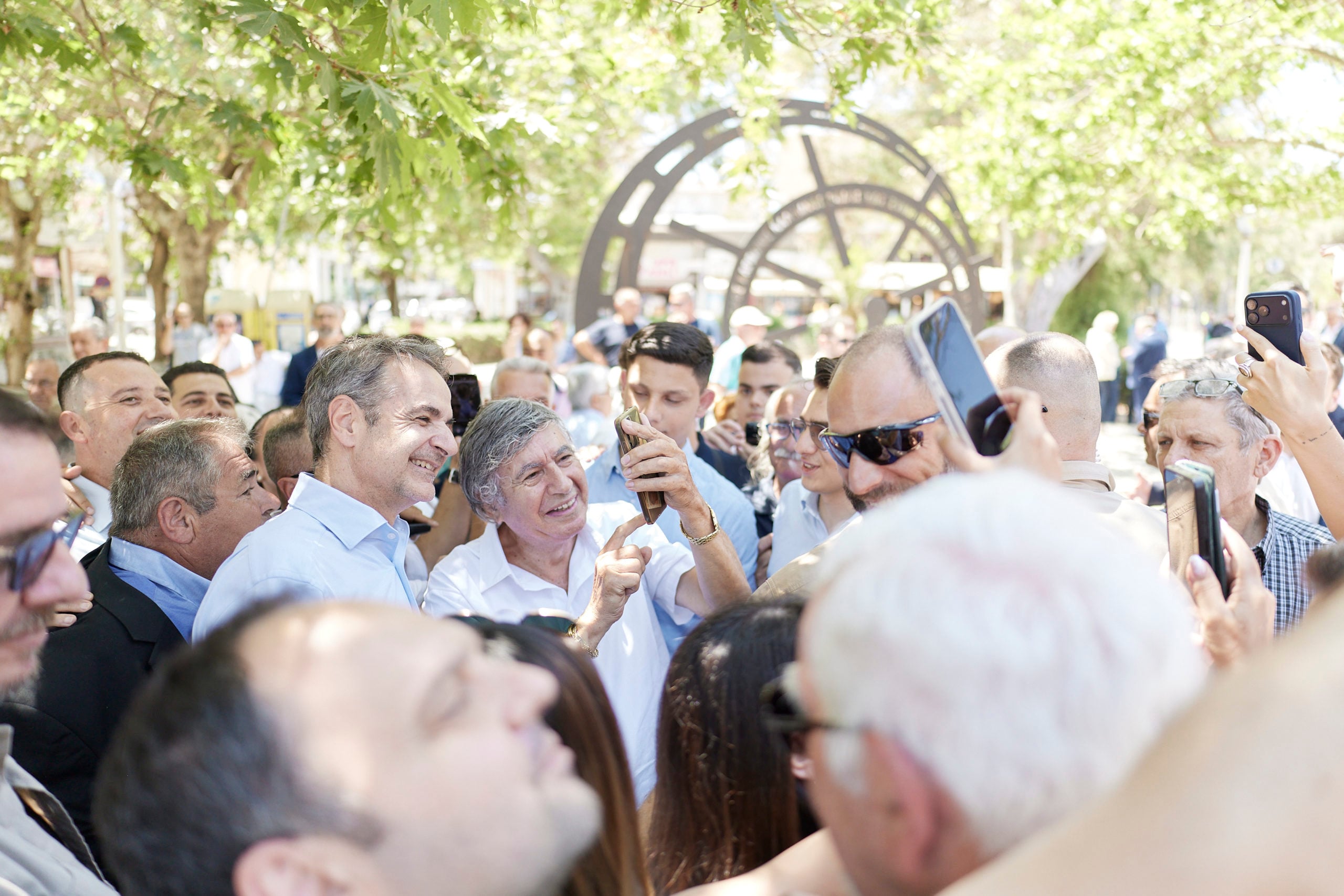 Μητσοτάκης: Νέο βίντεο από την Ρόδο – «Την ιδρώνουμε την φανέλα»