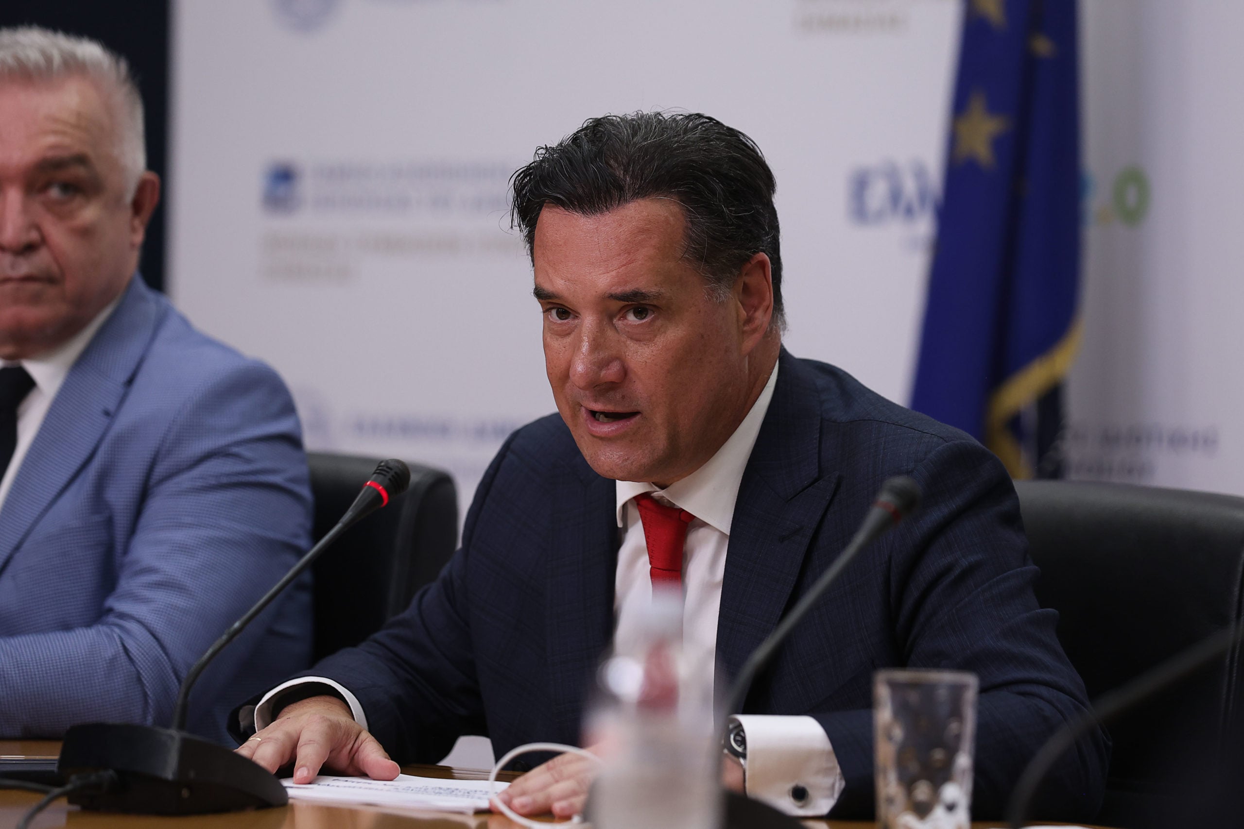 Γεωργιάδης: Η ηλεκτρονική συνταγογράφηση των αντιβιοτικών για τον έλεγχο της μικροβιακής αντοχής και των ενδονοσοκομειακών λοιμώξεων 7 Γεωργιάδης: Η ηλεκτρονική συνταγογράφηση των αντιβιοτικών για τον έλεγχο της μικροβιακής αντοχής και των ενδονοσοκομειακών λοιμώξεων