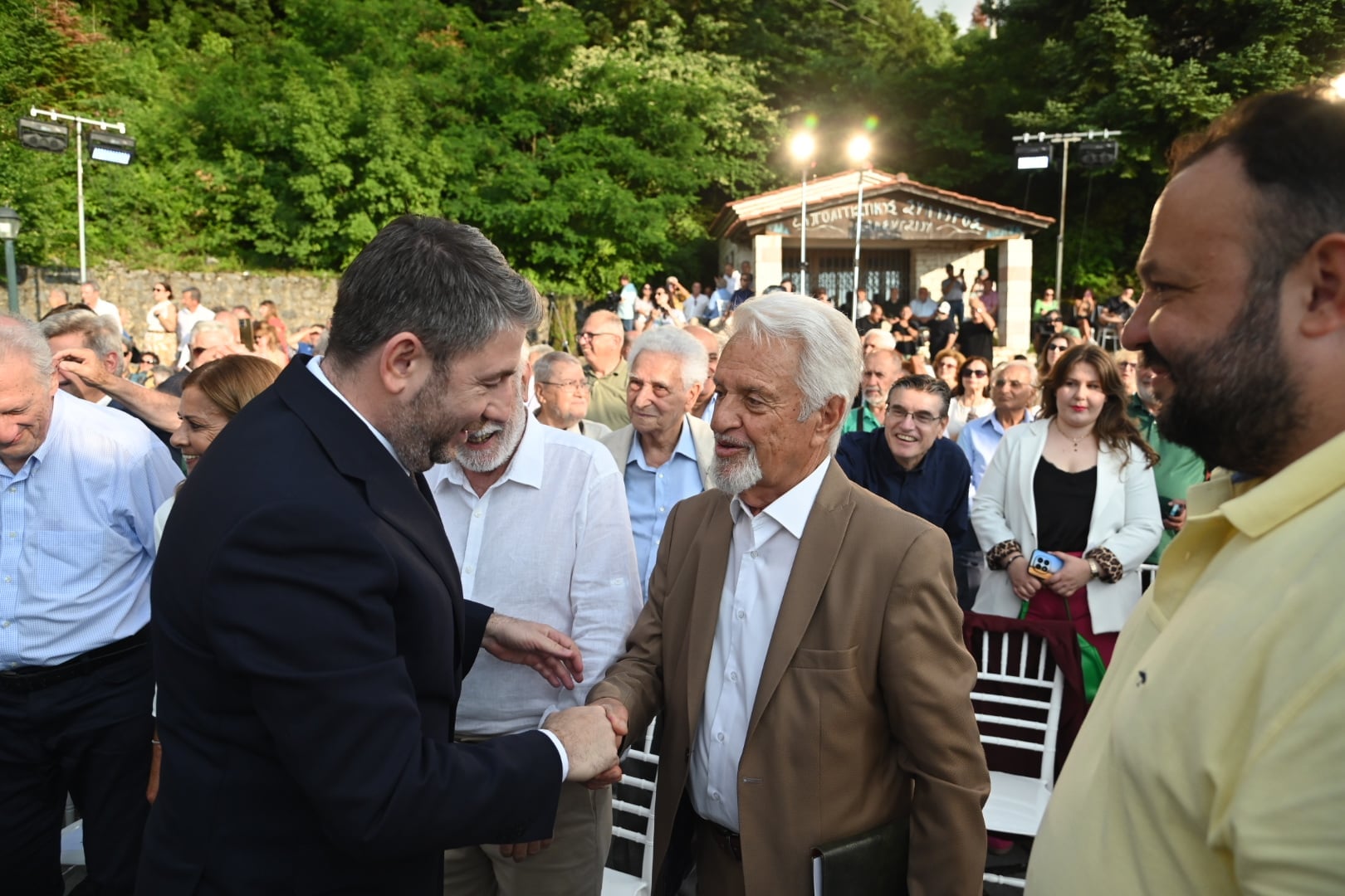 Ανδρουλάκης στην εκδήλωση του ΠΑΣΟΚ στο Καλέντζι: «Ο Ανδρέας Παπανδρέου συνεχίζει να εμπνέει – Είναι ο μεγάλος απών, παραμένει όμως αδιάλειπτα παρών» 7 Ανδρουλάκης στην εκδήλωση του ΠΑΣΟΚ στο Καλέντζι: «Ο Ανδρέας Παπανδρέου συνεχίζει να εμπνέει – Είναι ο μεγάλος απών, παραμένει όμως αδιάλειπτα παρών»