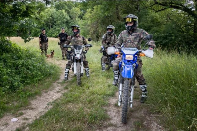 «Αστακός» η Γενεύη για τη Σύνοδο των G7 – 50.000 οι διαδηλωτές 9 «Αστακός» η Γενεύη για τη Σύνοδο των G7 – 50.000 οι διαδηλωτές