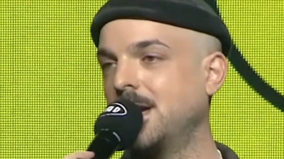 APON: Πατέρας για πρώτη φορά, το ανακοίνωσε στη σκηνή των MAD VMA 2026