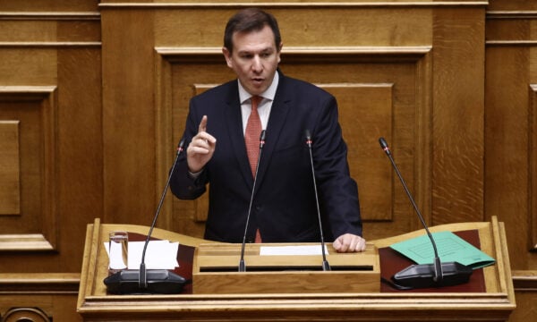 Βουλή: Απορρίφθηκε η αίτηση αντισυνταγματικότητας του ΠΑΣΟΚ για την κατάργηση του δεύτερου γύρου στις αυτοδιοικητικές εκλογές