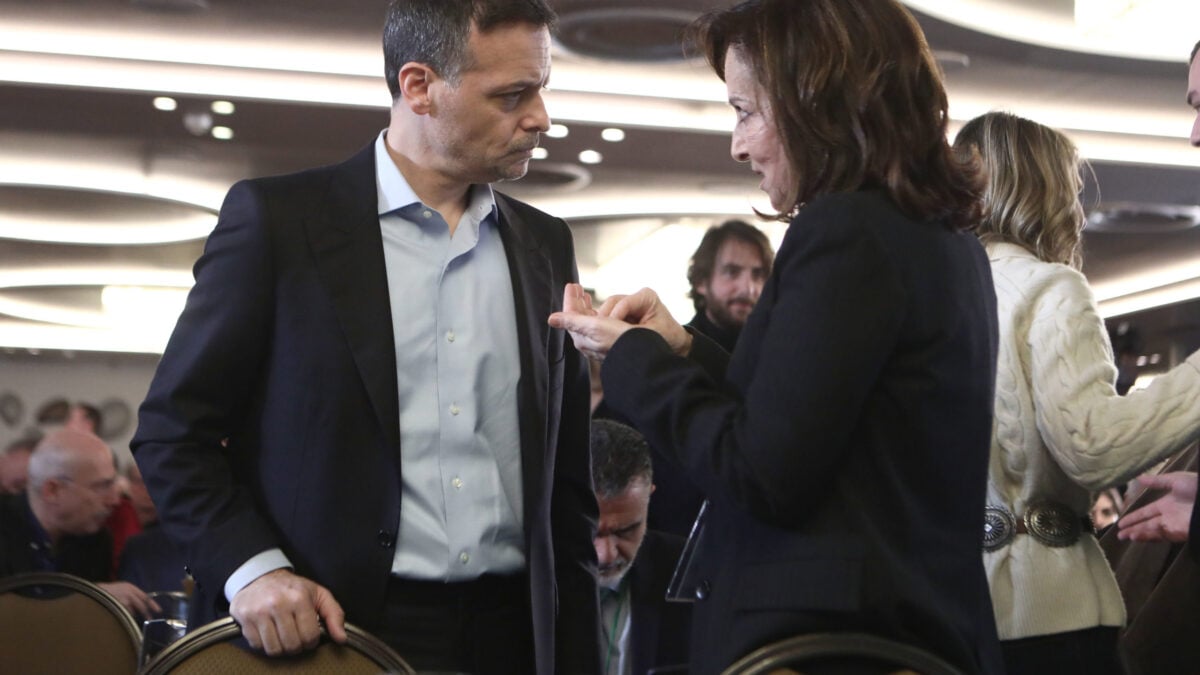 Δούκας-Διαμαντοπούλου: «Τα εύσημα που δίνει στη ΝΔ δεν εκφράζουν το ΠΑΣΟΚ» - «Γελοία προσέγγιση τα περί συνεργασιών» 1 Δούκας-Διαμαντοπούλου: «Τα εύσημα που δίνει στη ΝΔ δεν εκφράζουν το ΠΑΣΟΚ» – «Γελοία προσέγγιση τα περί συνεργασιών»