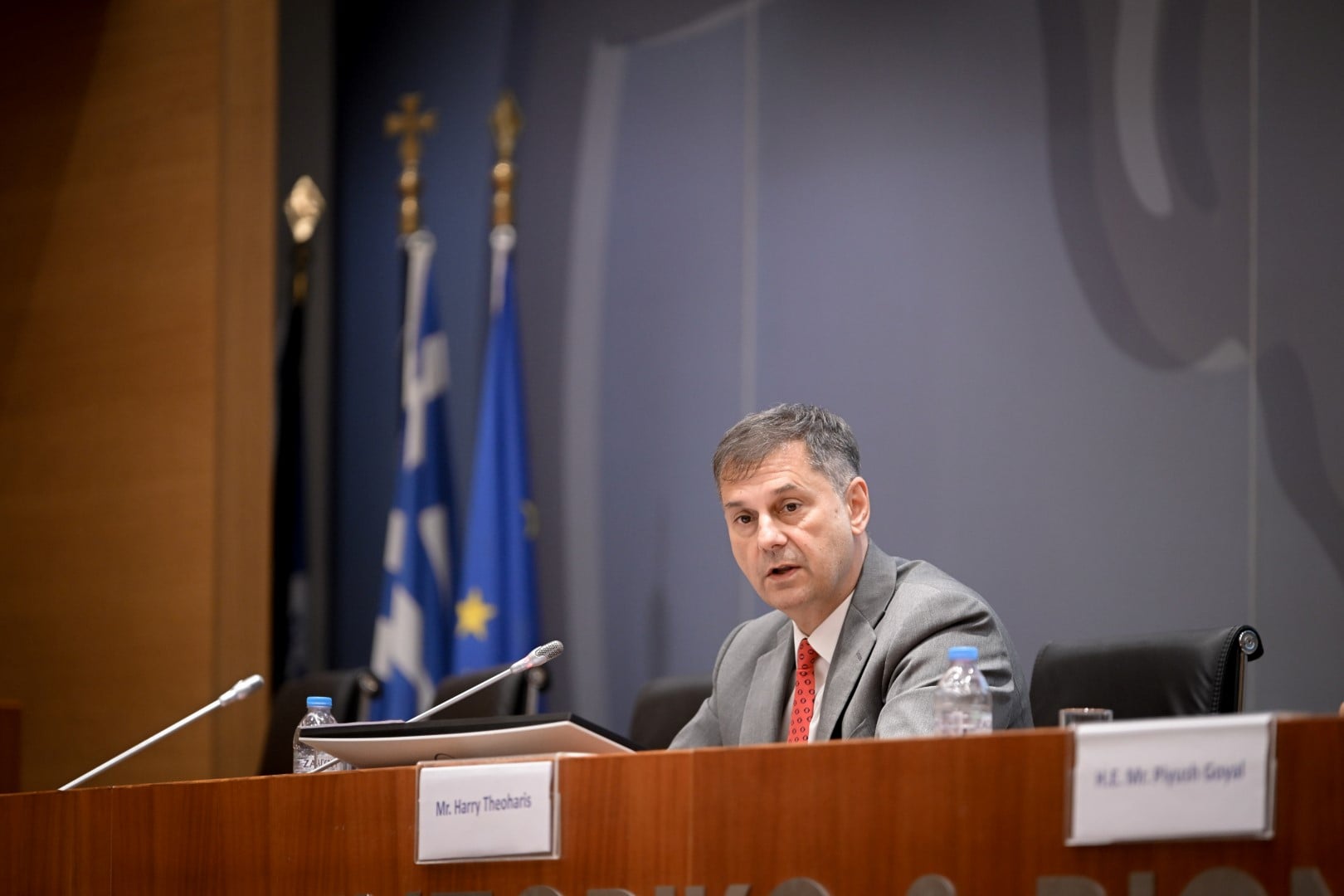 Θεοχάρης